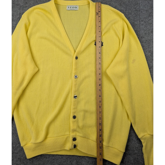 Vintage Izod Cardigan Mens Large Yellow Preppy Crest Timeless Retro Acrylic USA - Picture 3 of 7